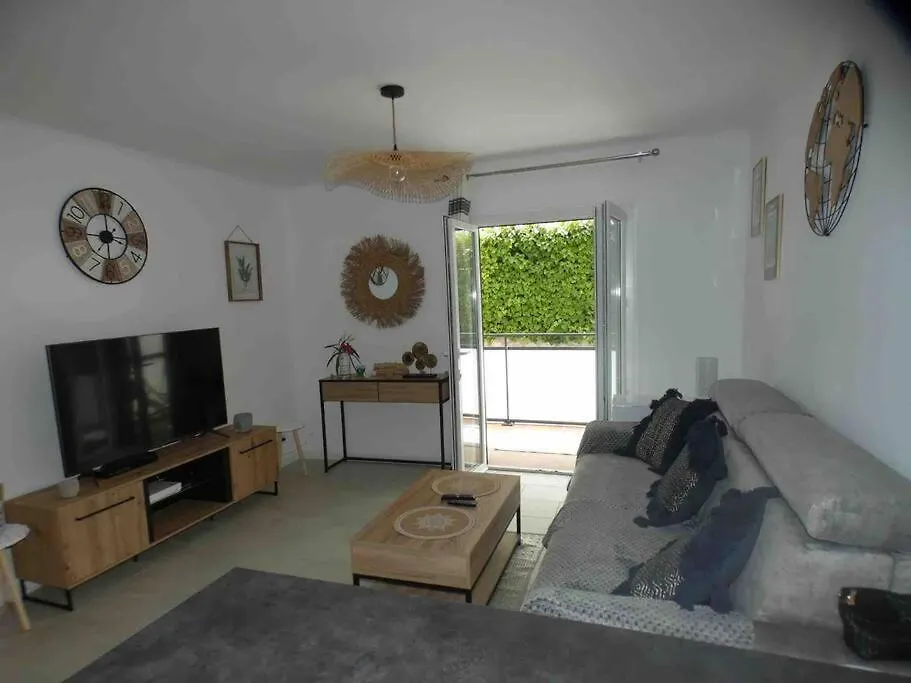 Studio Avec Jardin Proche Plage Six Fours/Sanary Six-Fours-les-Plages Apartment